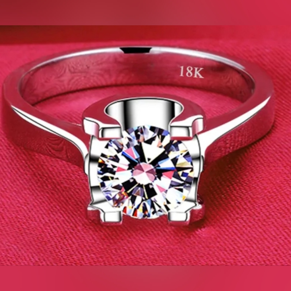 White Gold certified moisonite Engagment Ring sz9